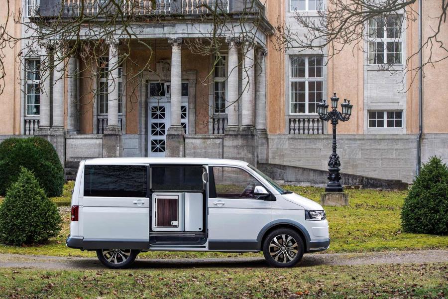  Volkswagen Multivan Alltrack Concept 2014 года  (фото 3 из 18)